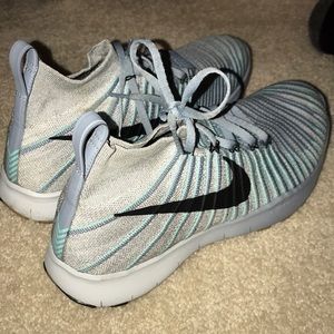 Nike Flywire Shoes